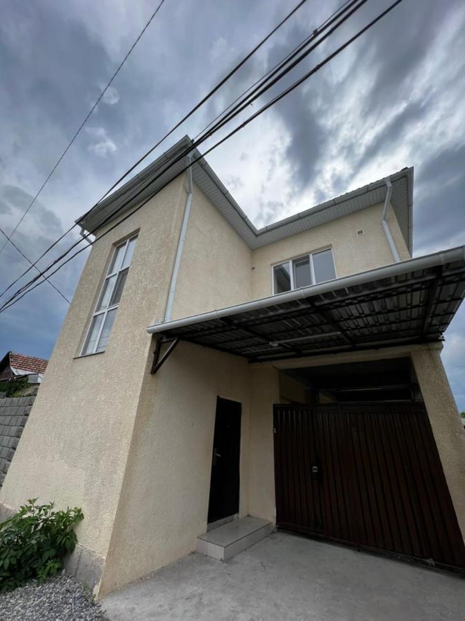Meiman House Close To Asia Mall Bishkek Exterior foto